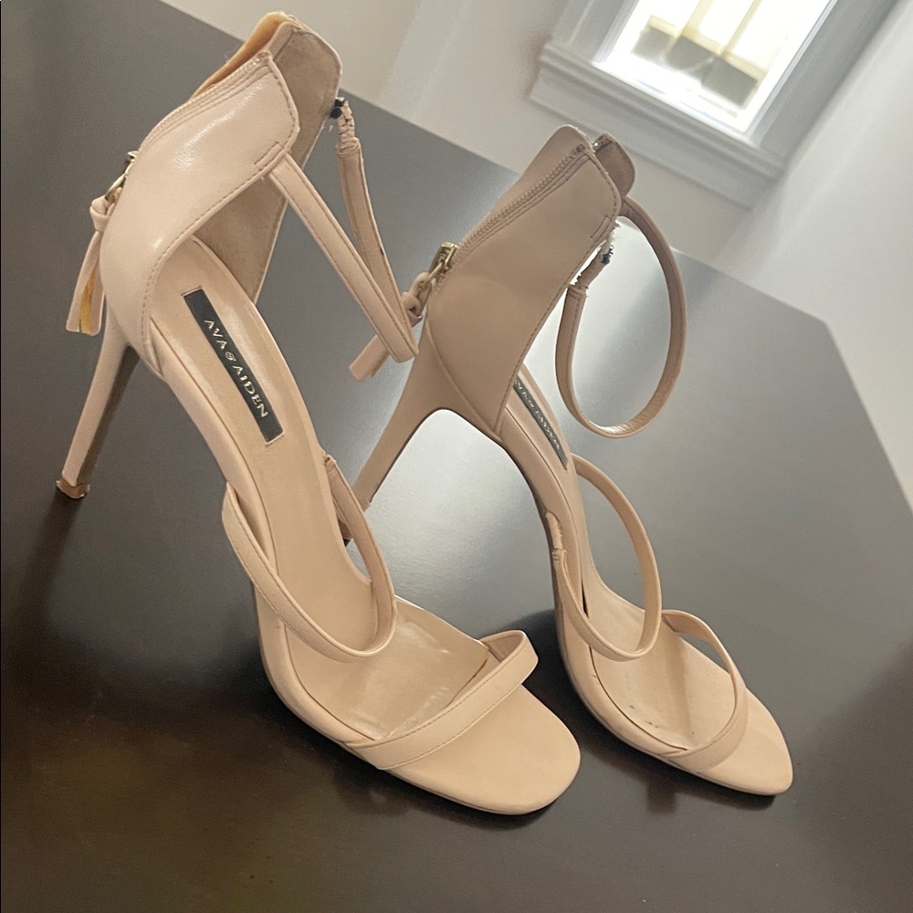 Ava & Aiden Elegant Cream Heels